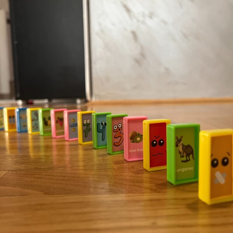 Domino Voz
